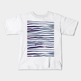 Irregular watercolor lines - indigo Kids T-Shirt